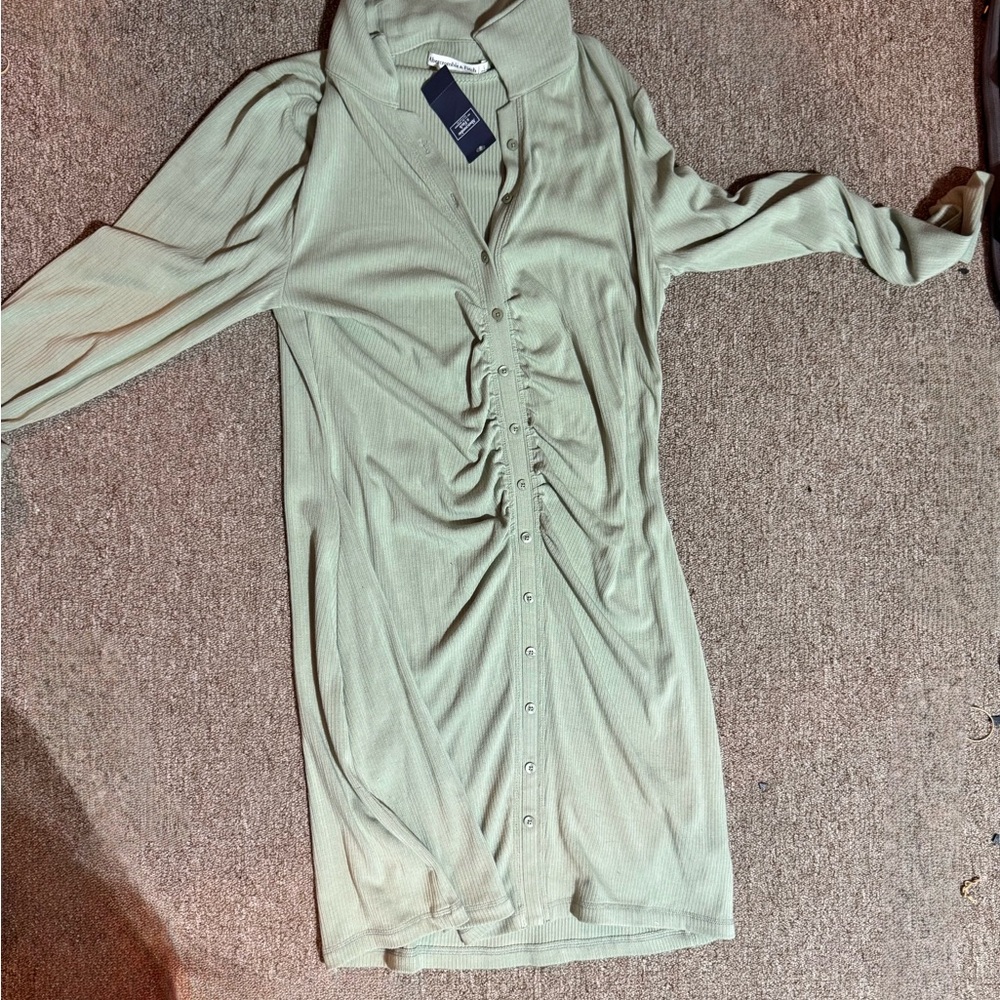 Abercrombie & Fitch Ribbed Button-Front Mini Dress – Sage Green (L)